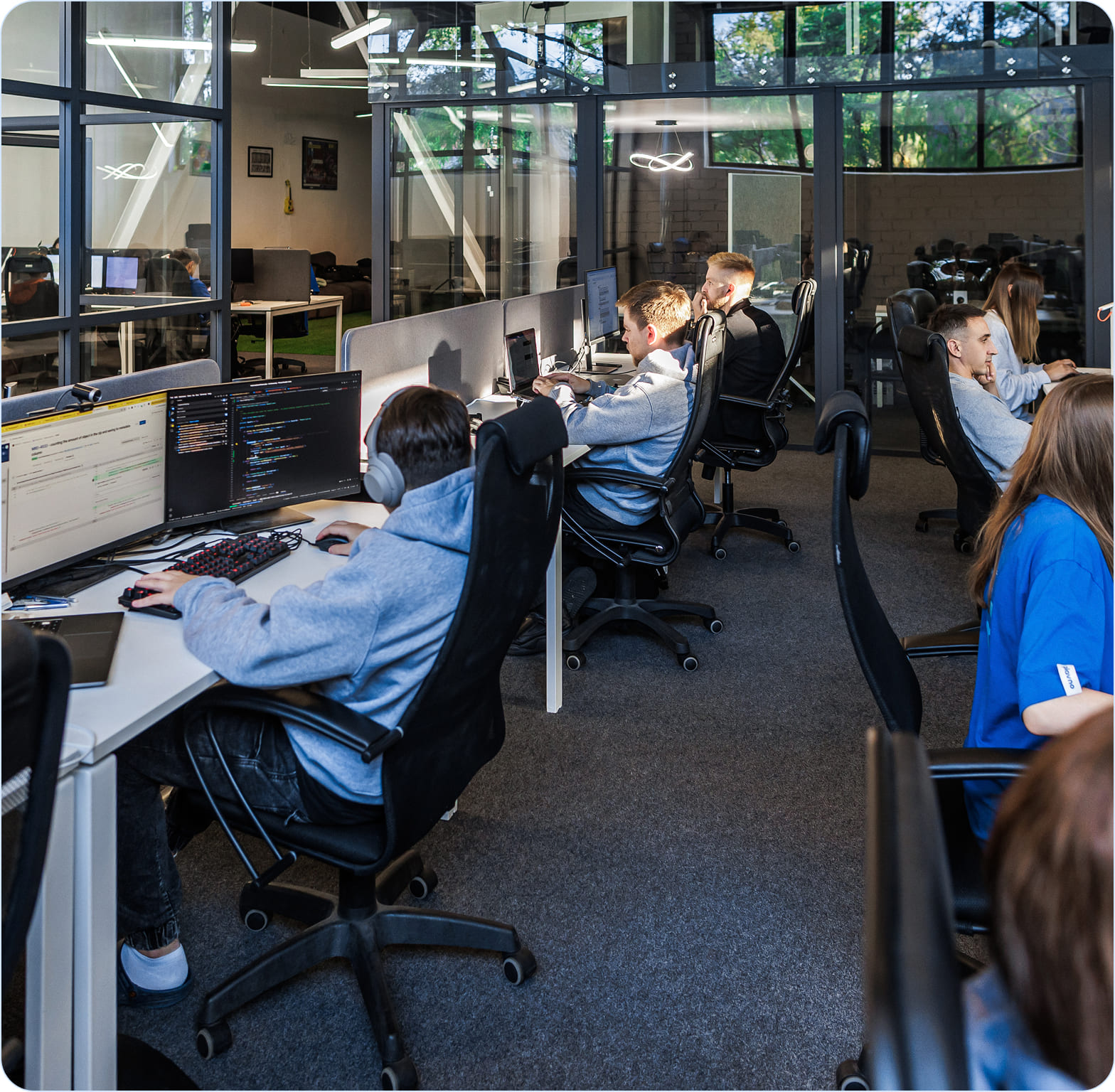 <span>Custom AIoT Solutions</span> for Real-Time Intelligence and Connected Operations